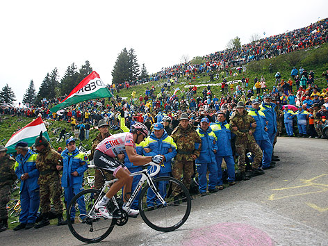 Attach to party Frontier Giro d'Italia: Anton gewinnt am Monte Zoncolan - sport.ORF.at
